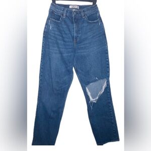 Abercrombie & Fitch Women's Dark Blue Boyfriend Jeans with Knee Rip
